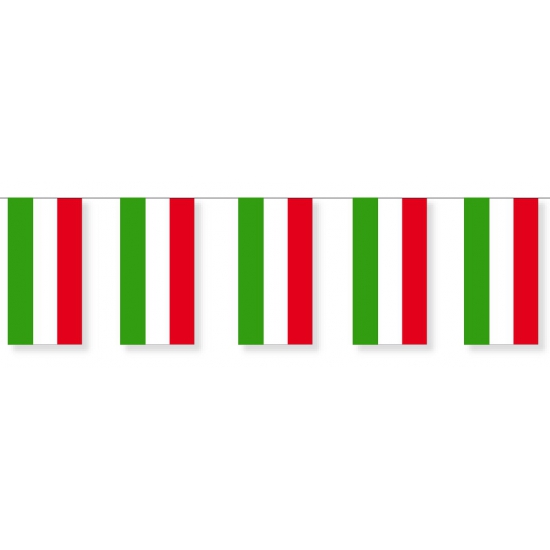 Papieren slinger Hongarije 4 meter - Hongaarse vlag - Supporter feestartikelen