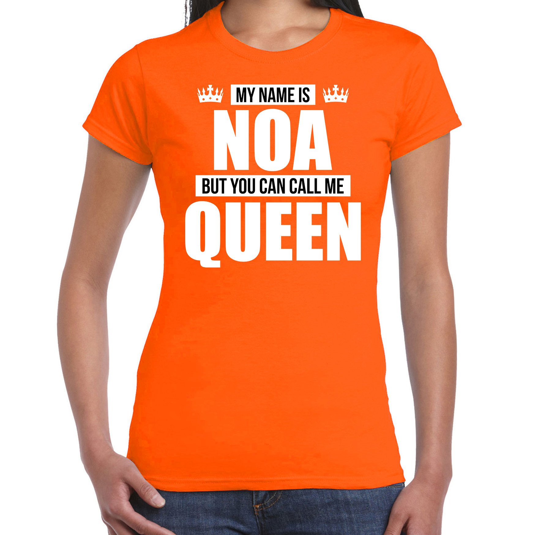 Naam cadeau t-shirt my name is Noa - but you can call me Queen oranje voor dames