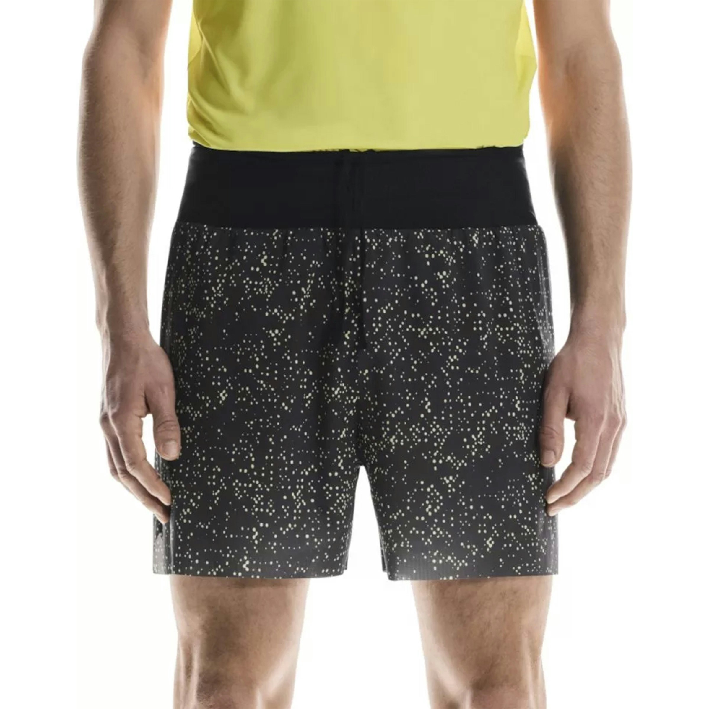 On Ultra Shorts Heren