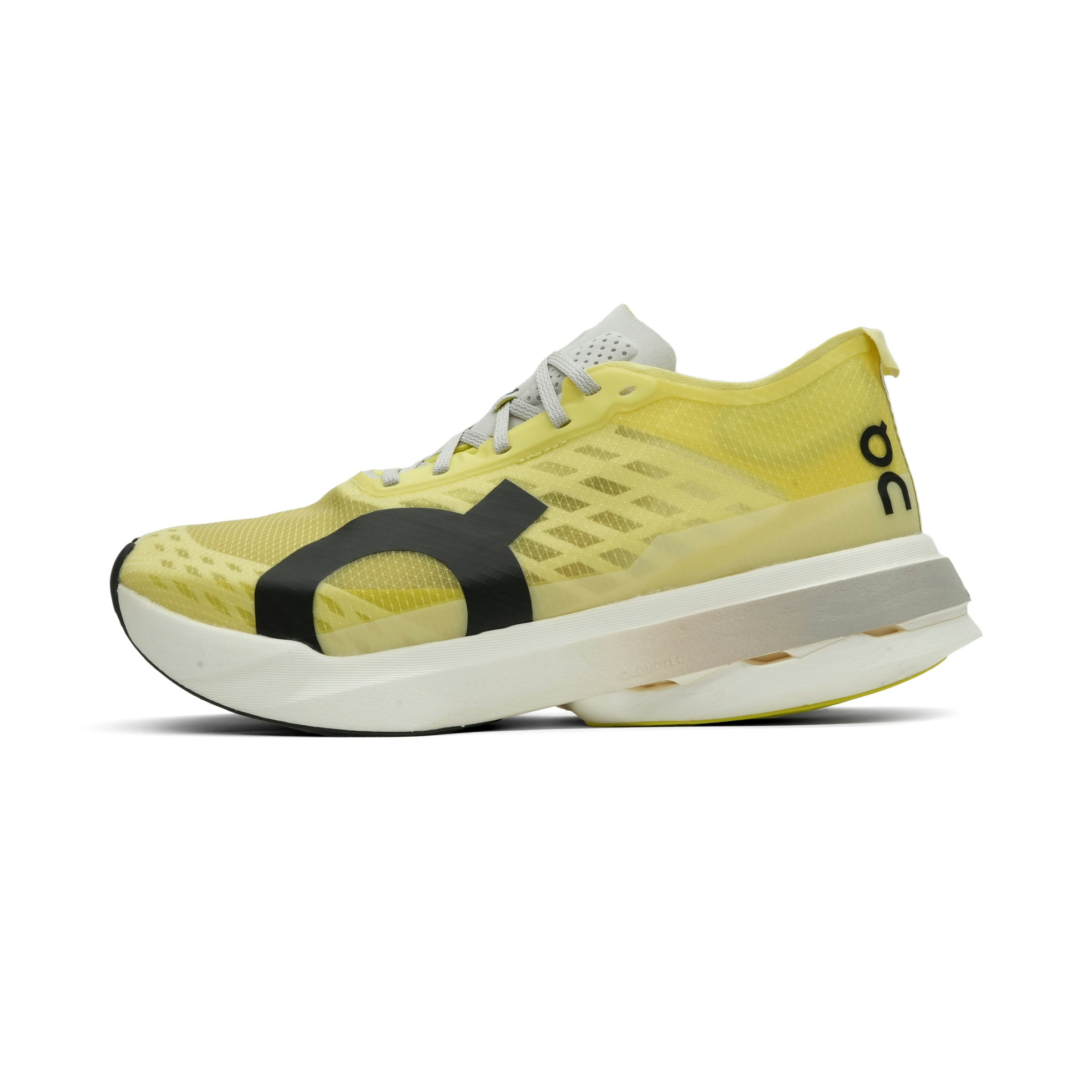 On Cloudboom Strike Heren