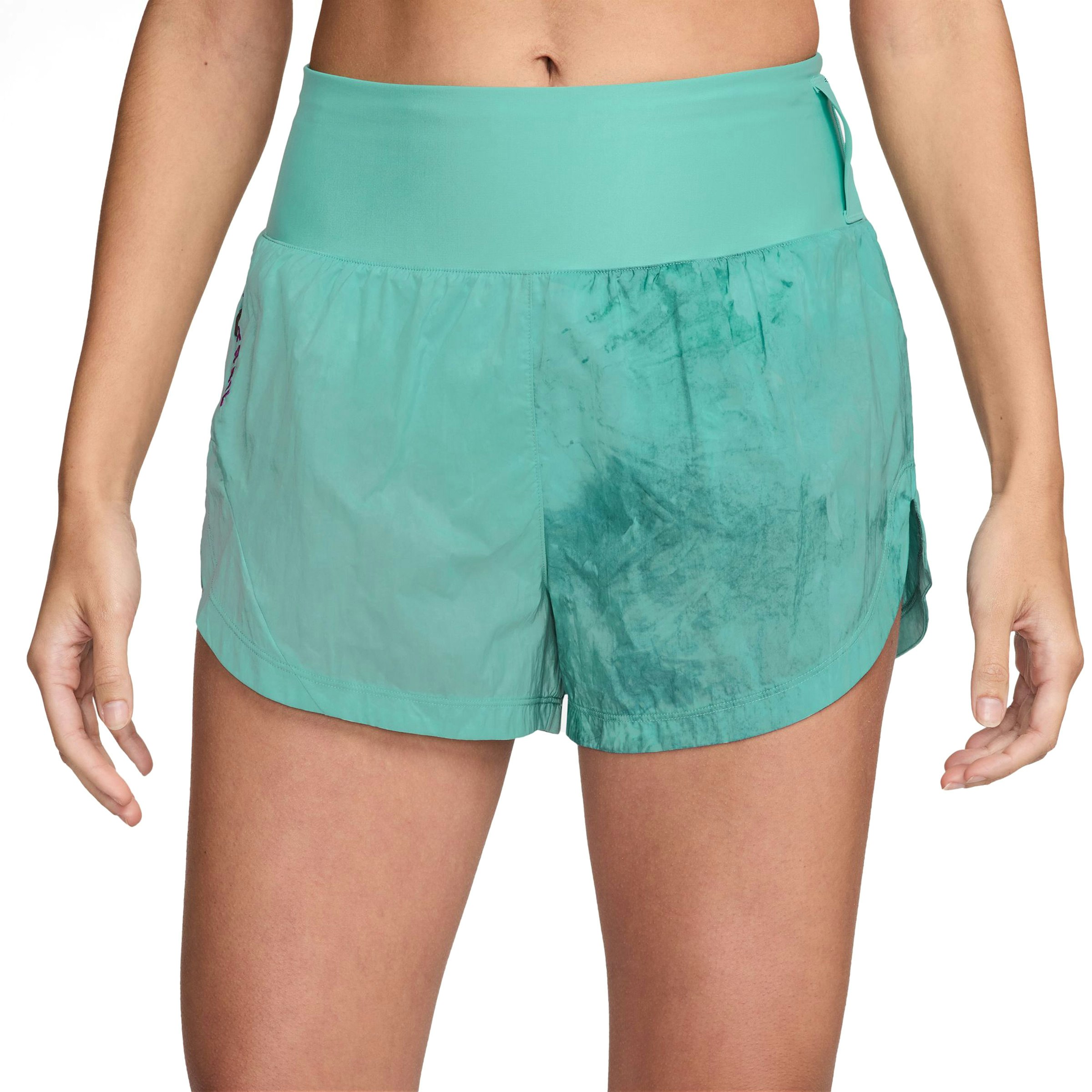 Nike Trail Repel Mid-Rise Brief-Lined 3 Inch Short Dames